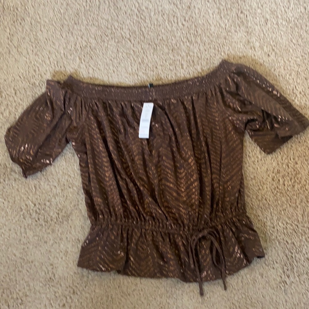 New with tags White House Black Market top